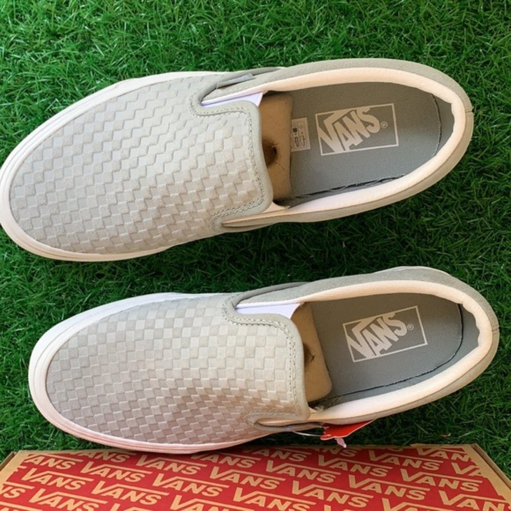 UNISEX VANS CLASSIC SLIP ON Embossmnichk Mrggrytrwht - Picture 13 of 14